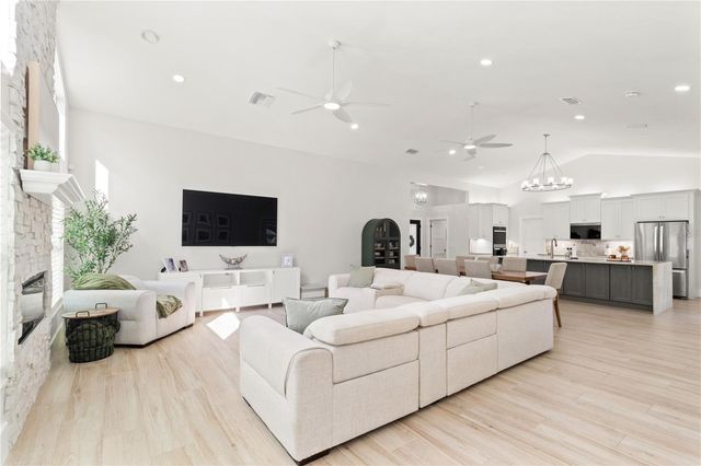 37218 BAILEY HILL ROAD, Dade City, FL 33525