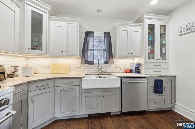 48 Marinus Street, Rochelle Park, NJ 07662