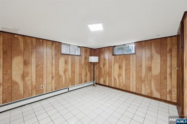 48 Marinus Street, Rochelle Park, NJ 07662