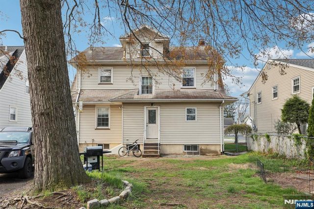 48 Marinus Street, Rochelle Park, NJ 07662