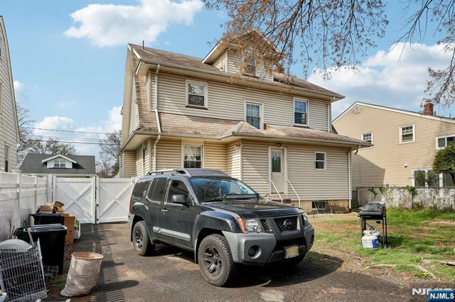 48 Marinus Street, Rochelle Park, NJ 07662