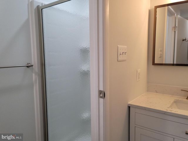 6220 HILLSIDE, Springfield, VA 22152