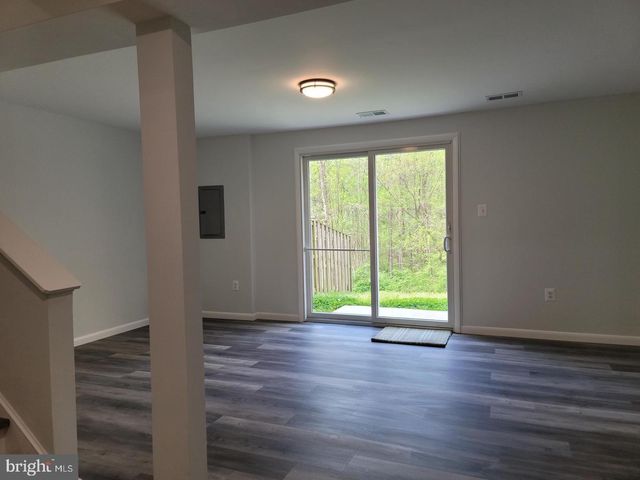 6220 HILLSIDE, Springfield, VA 22152