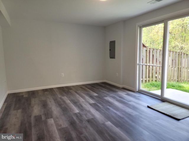 6220 HILLSIDE, Springfield, VA 22152