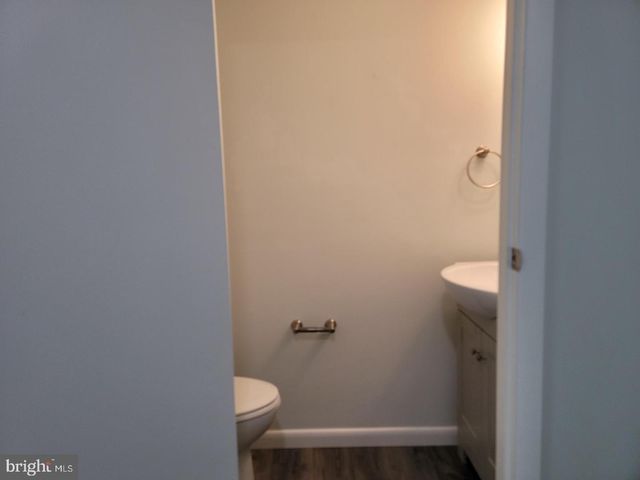 6220 HILLSIDE, Springfield, VA 22152