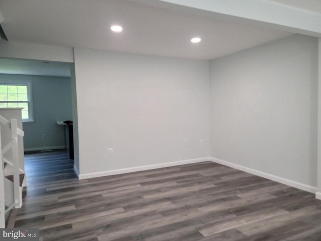 6220 HILLSIDE, Springfield, VA 22152