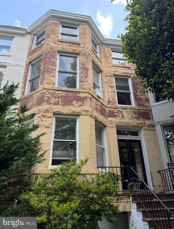 3036 O ST NW, Washington, DC 20007