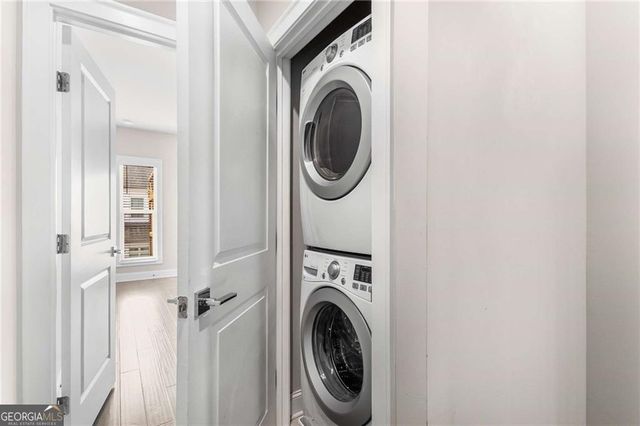 4312 Parkside Place, Atlanta, GA 30342