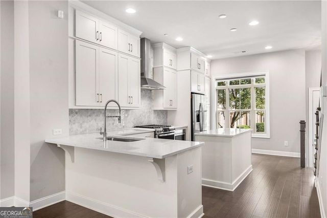 4312 Parkside Place, Atlanta, GA 30342