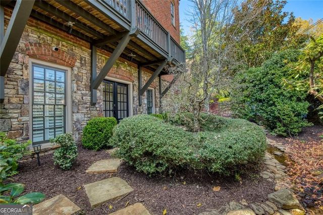 100 Founders Mill Court, Roswell, GA 30075