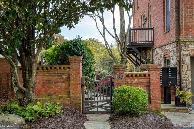 100 Founders Mill Court, Roswell, GA 30075