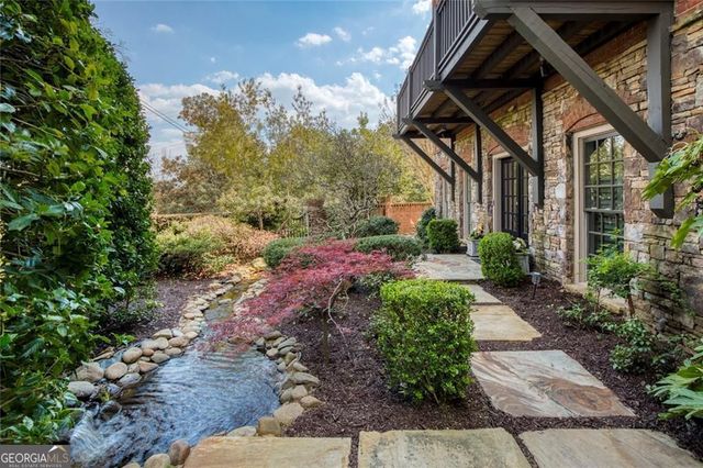 100 Founders Mill Court, Roswell, GA 30075