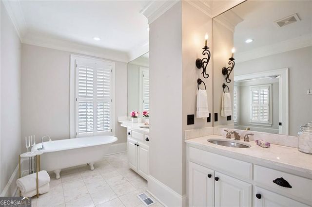 100 Founders Mill Court, Roswell, GA 30075