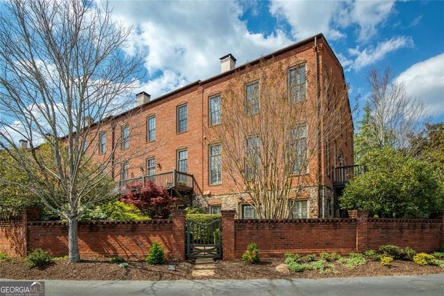 100 Founders Mill Court, Roswell, GA 30075