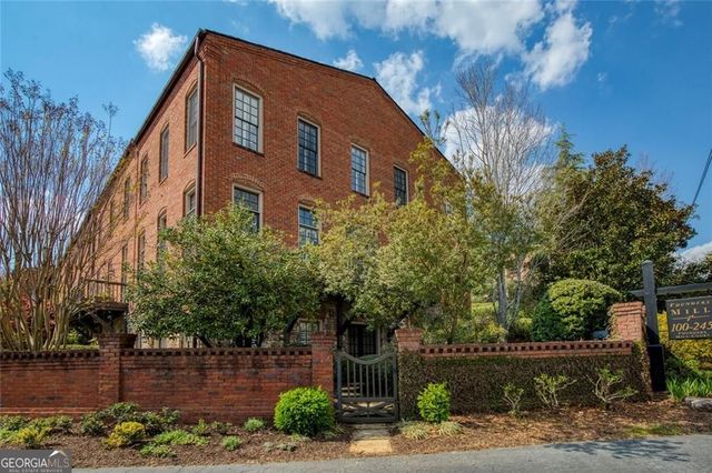100 Founders Mill Court, Roswell, GA 30075