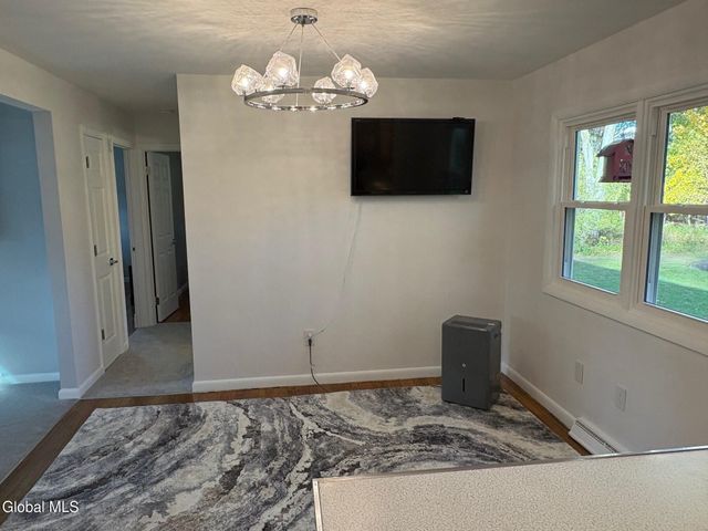 15 Maywood Drive, Glenville, NY 12302