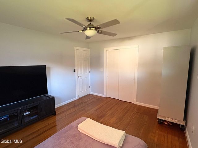 15 Maywood Drive, Glenville, NY 12302