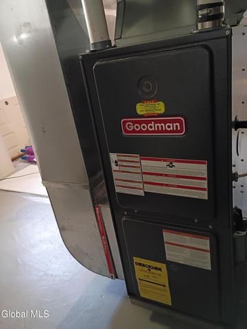 15 Maywood Drive, Glenville, NY 12302