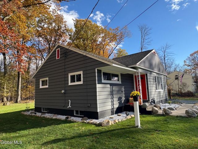 15 Maywood Drive, Glenville, NY 12302