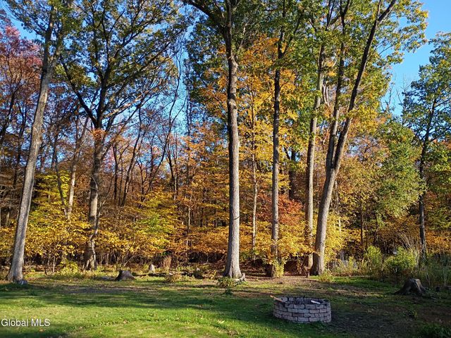 15 Maywood Drive, Glenville, NY 12302