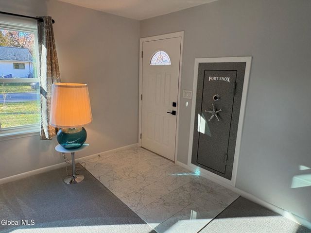 15 Maywood Drive, Glenville, NY 12302