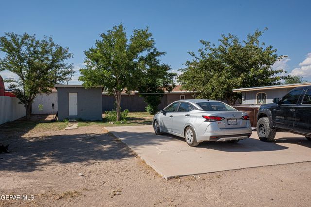 1360 ALELI Road, San Elizario, TX 79849