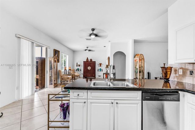 2819 Augusta Ln, Homestead, FL 33035