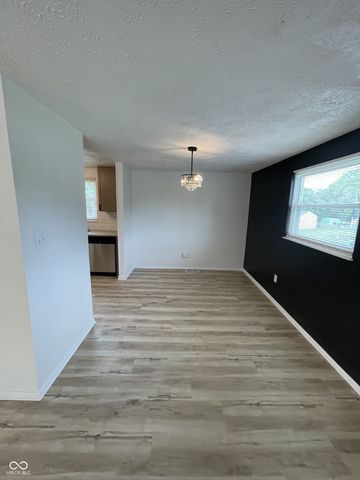 7502 Turnberry Court, Indianapolis, IN 46237