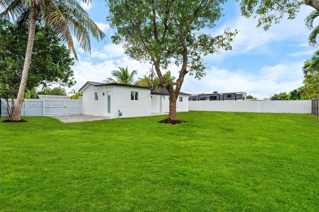 20120 SW 117th Court, Miami, FL 33177