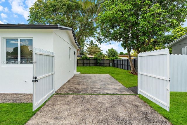 20120 SW 117th Court, Miami, FL 33177