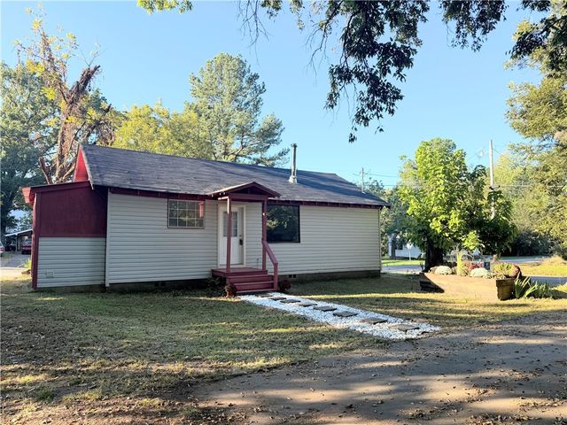 215 Montgomery Street, Clarksville, AR 72830