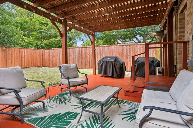 311 Paulus Avenue, Dallas, TX 75214