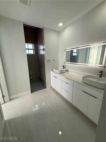 3705 36th ST SW, Lehigh Acres, FL 33976