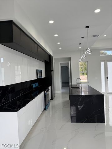 3705 36th ST SW, Lehigh Acres, FL 33976