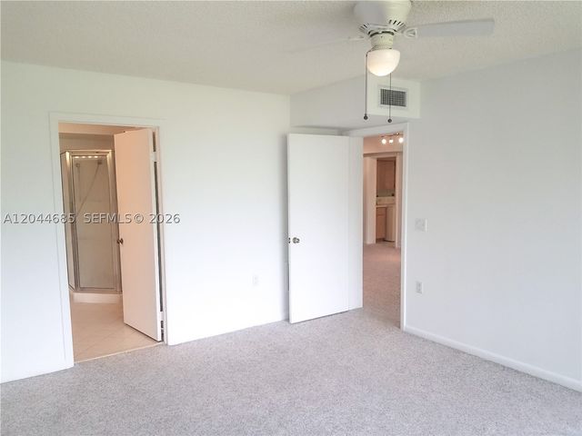 2621 Village Blvd 102, West Palm Beach, FL 33409