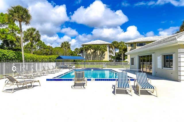 2621 Village Blvd 102, West Palm Beach, FL 33409