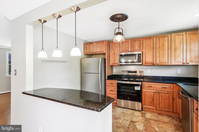 7500 LONG PINE DR, Springfield, VA 22151