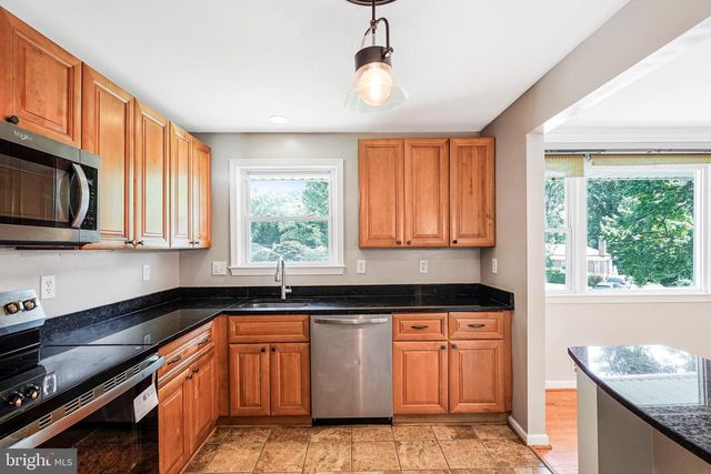 7500 LONG PINE DR, Springfield, VA 22151