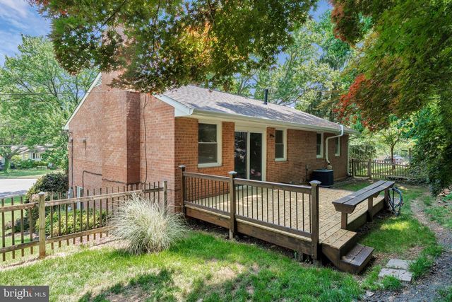 7500 LONG PINE DR, Springfield, VA 22151