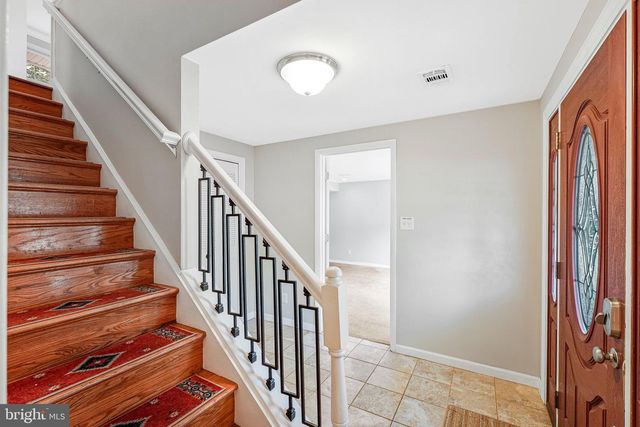 7500 LONG PINE DR, Springfield, VA 22151