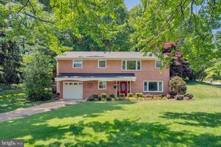 7500 LONG PINE DR, Springfield, VA 22151