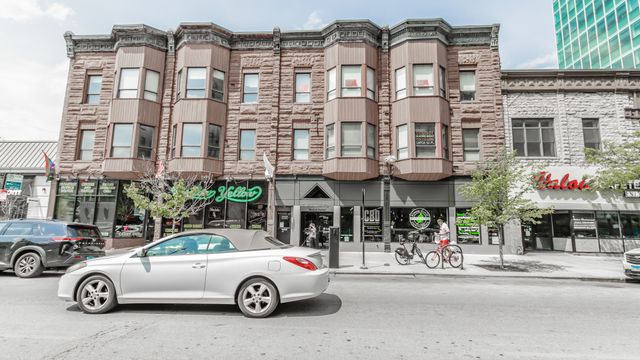 1508 E 53rd Street 210, Chicago, IL 60615