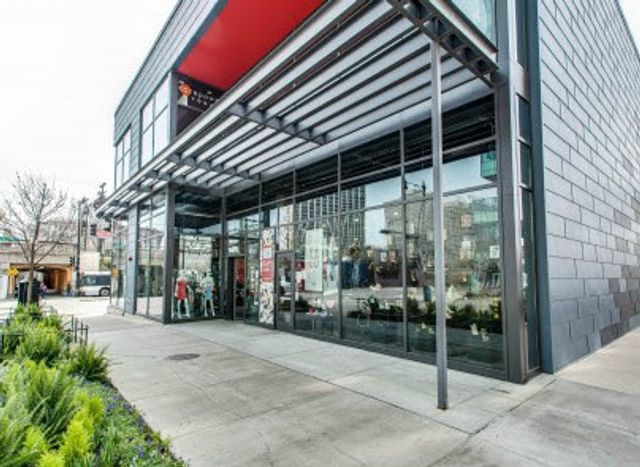 1508 E 53rd Street 210, Chicago, IL 60615