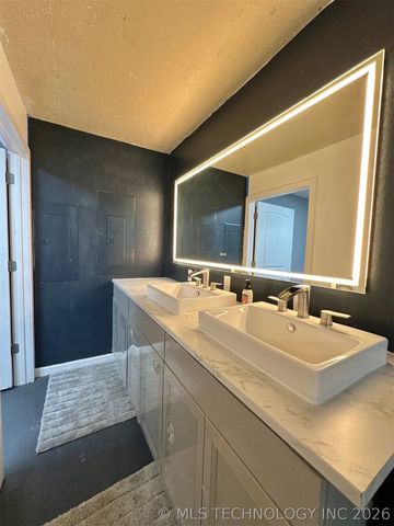 8128 Hwy 70B, Kingston, OK 73439