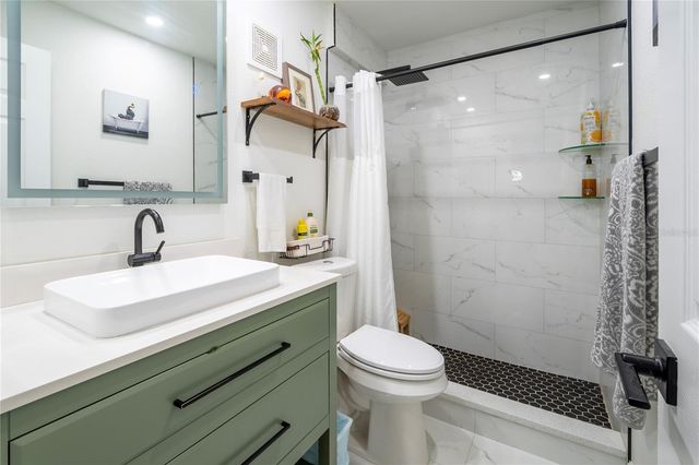 2452 ENTERPRISE ROAD 15, Clearwater, FL 33763