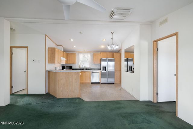 4 Mobil Court, Yerington, NV 89447