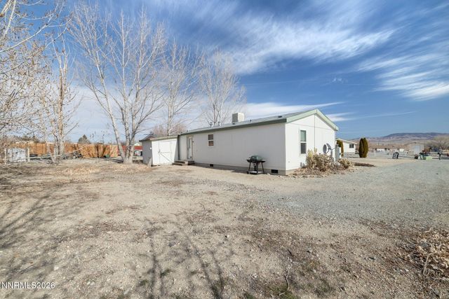 4 Mobil Court, Yerington, NV 89447