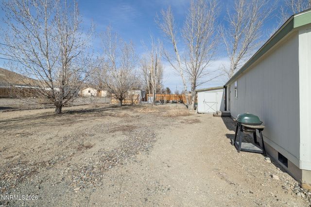 4 Mobil Court, Yerington, NV 89447