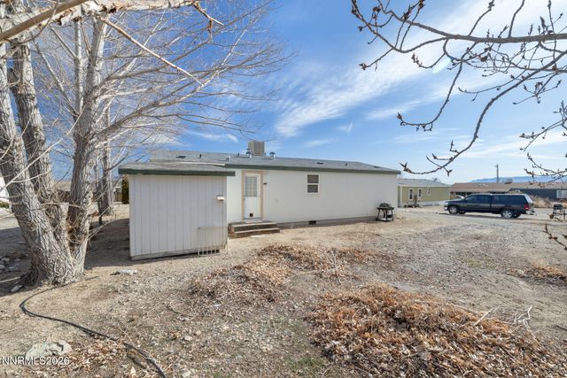 4 Mobil Court, Yerington, NV 89447