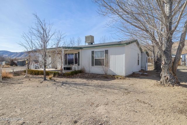 4 Mobil Court, Yerington, NV 89447